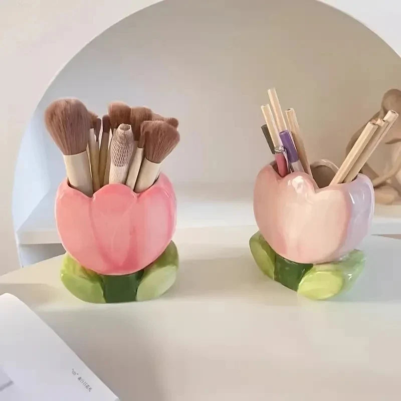 Charming Tulip Desk Organizer